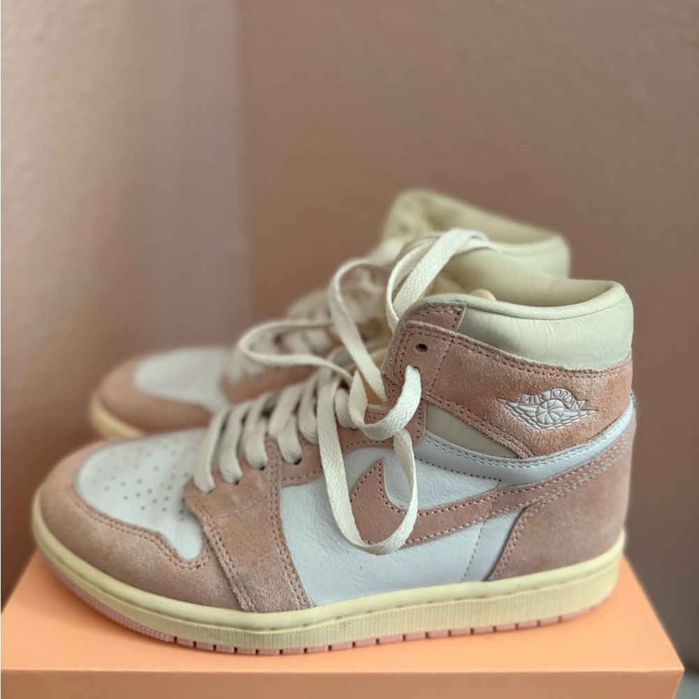 WMNS JORDAN 1 RETRO HIGH OG 'WASHED PINK'